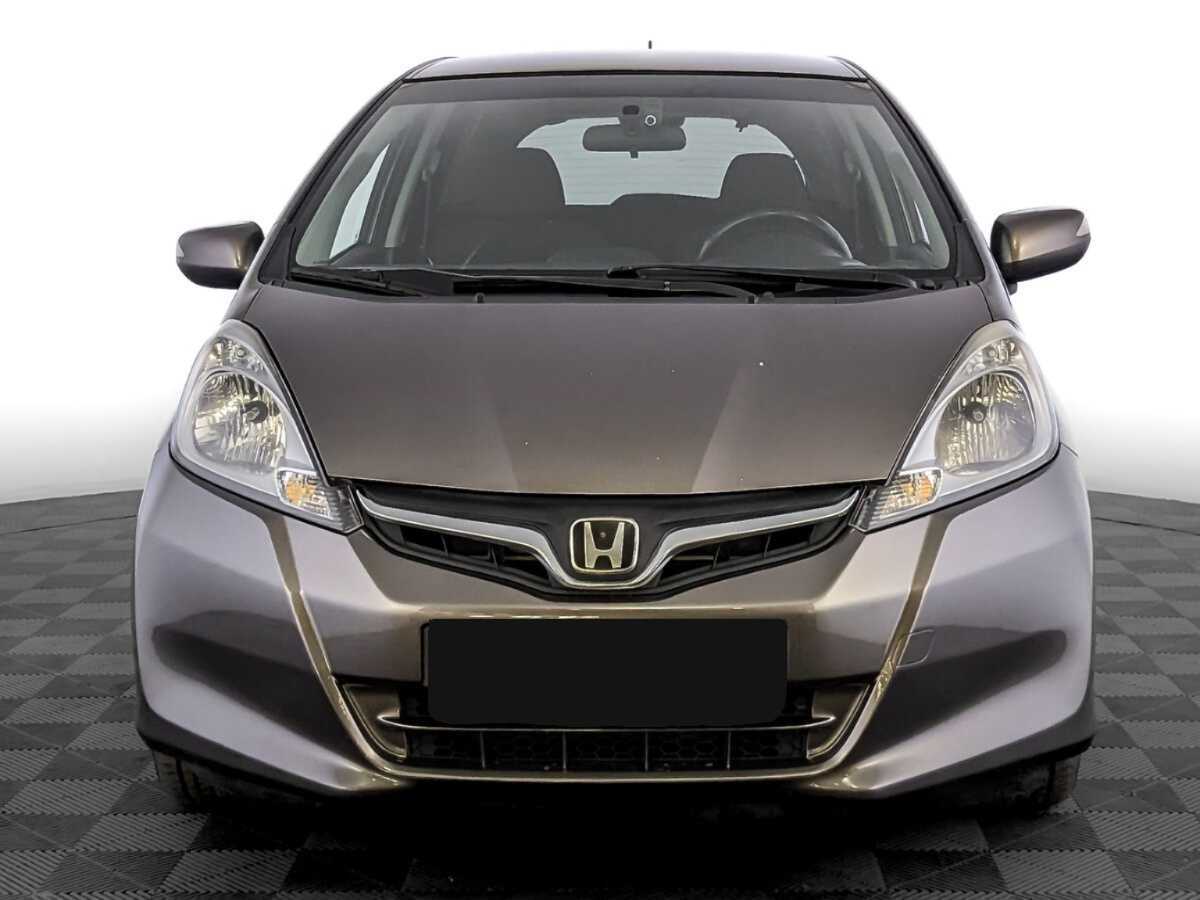 Honda Jazz с пробегом — 2011 год. Фото: #1