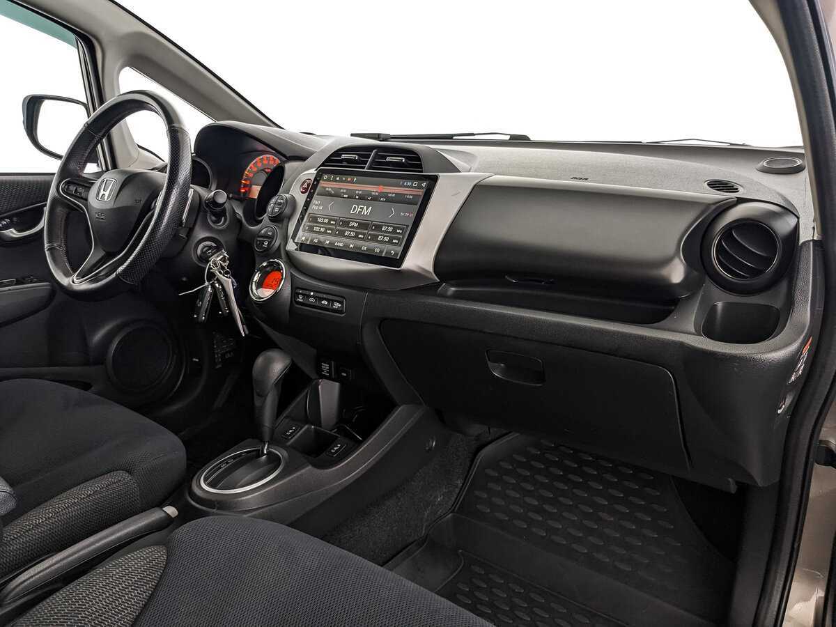 Honda Jazz с пробегом — 2011 год. Фото: #8