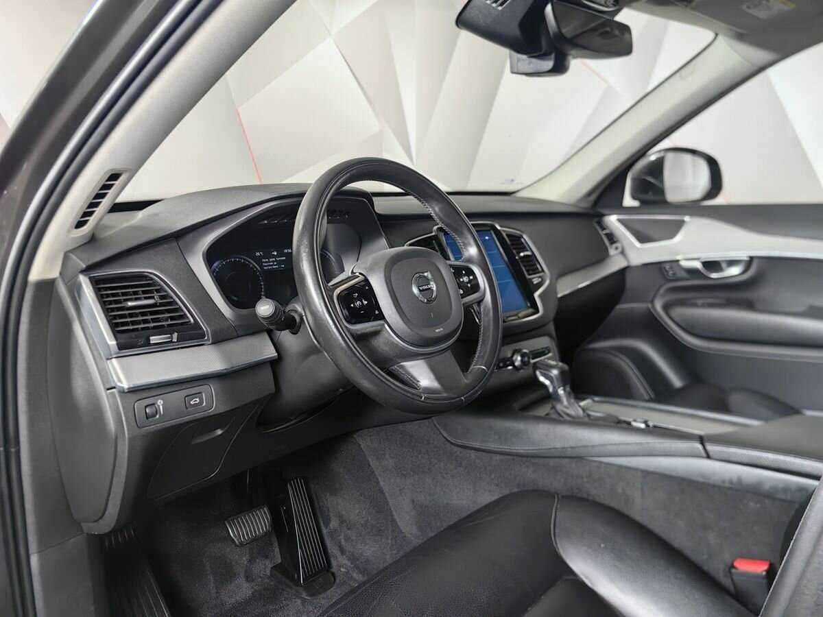 Volvo XC90 с пробегом — 2017 год. Фото: #11