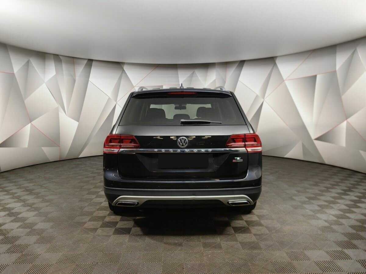 Volkswagen Teramont с пробегом — 2018 год. Фото: #7
