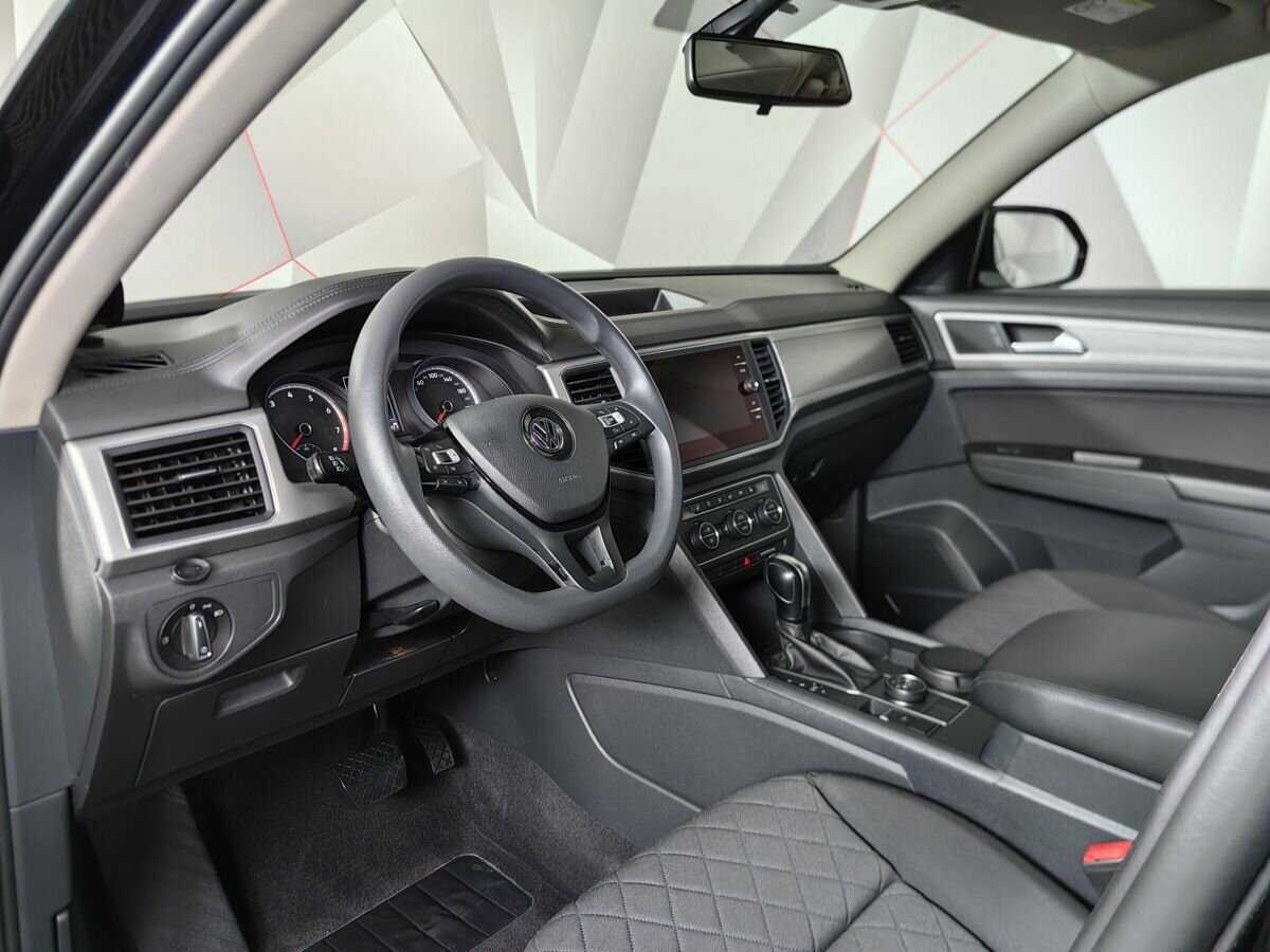 Volkswagen Teramont с пробегом — 2018 год. Фото: #12