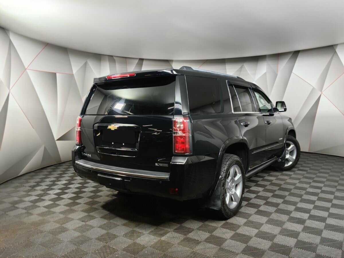 Chevrolet Tahoe с пробегом — 2018 год. Фото: #1