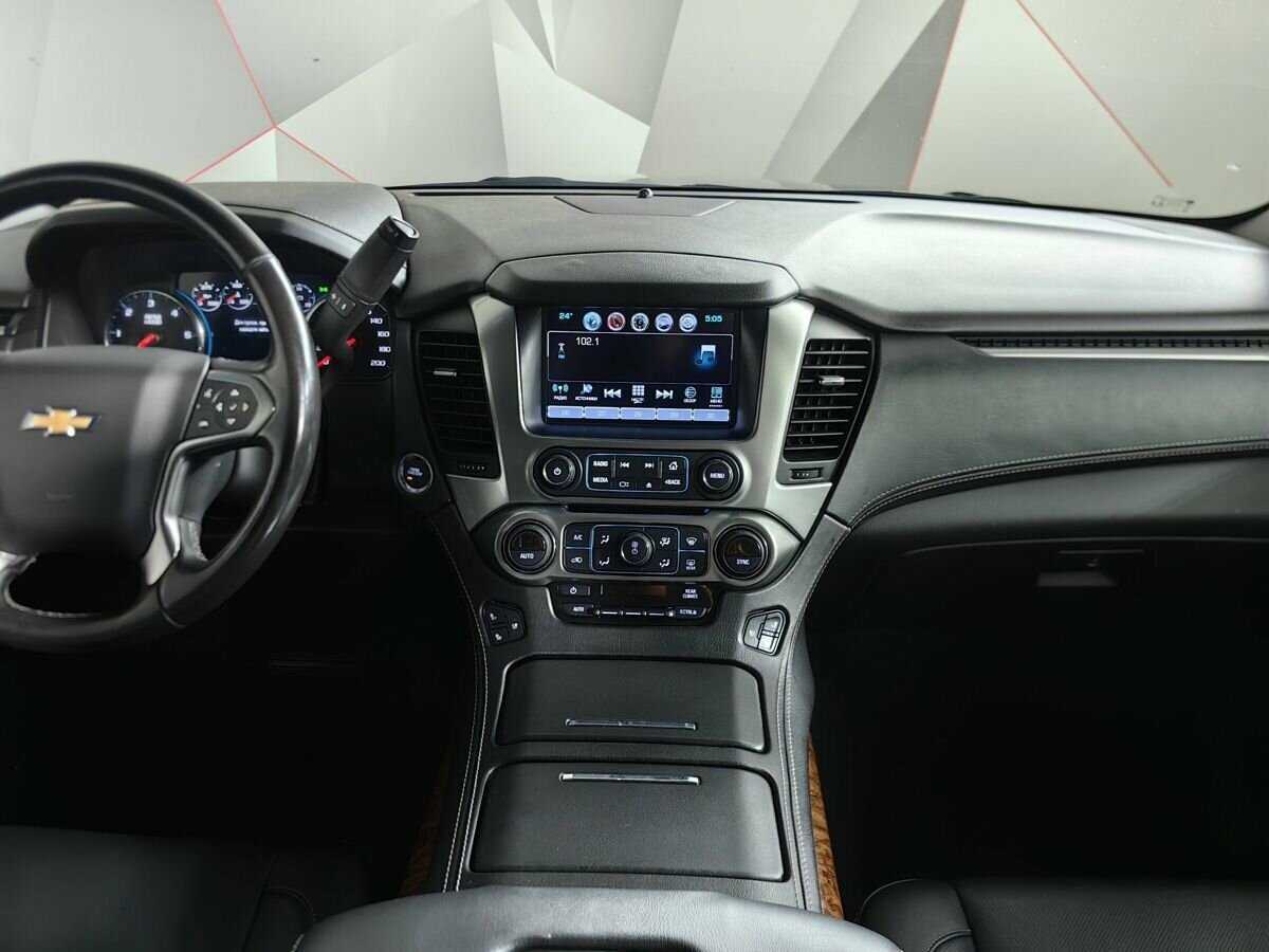 Chevrolet Tahoe с пробегом — 2018 год. Фото: #10