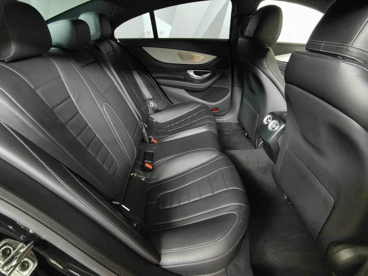 Mercedes-Benz CLS с пробегом — 2019 год. Фото: #10