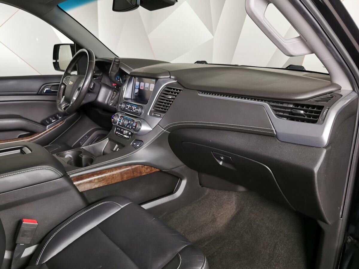 Chevrolet Tahoe с пробегом — 2017 год. Фото: #8