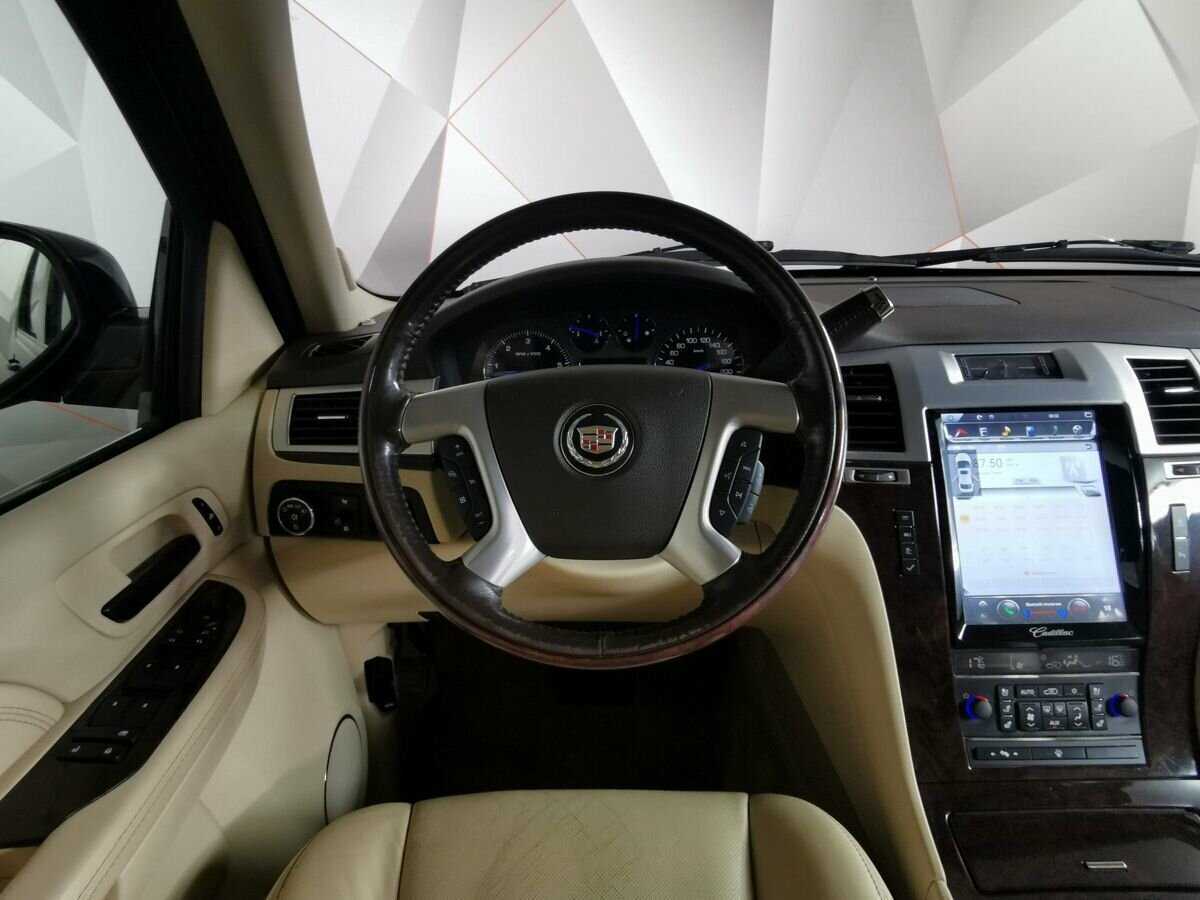 Cadillac Escalade с пробегом — 2008 год. Фото: #12