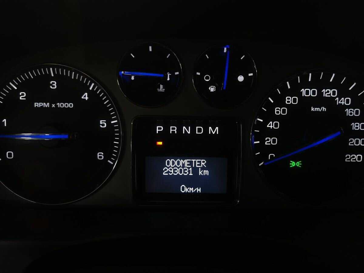 Cadillac Escalade с пробегом — 2008 год. Фото: #13