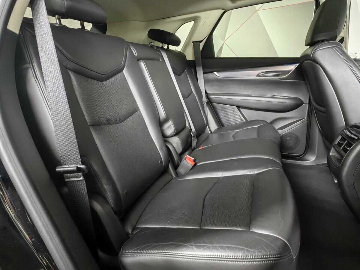 Cadillac XT5 с пробегом — 2016 год. Фото: #11