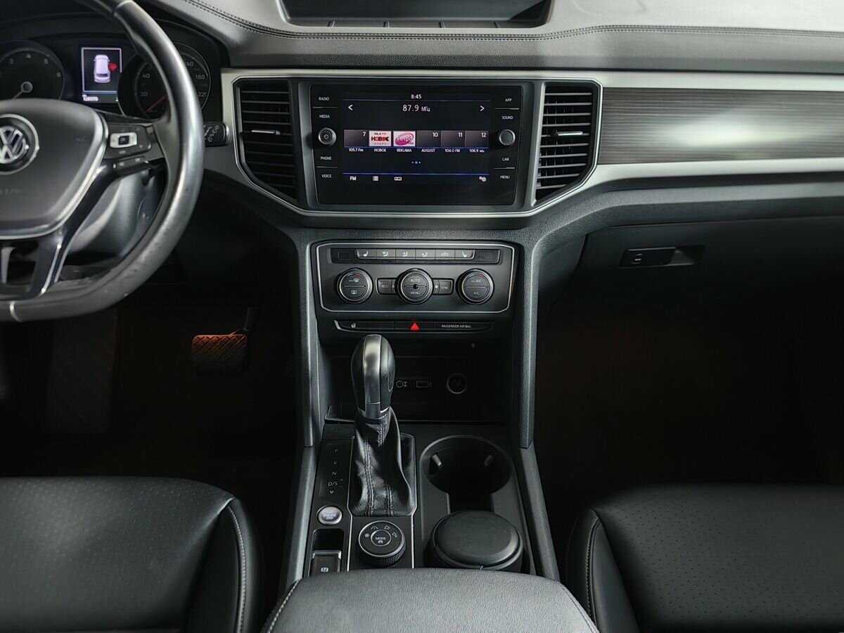 Volkswagen Teramont с пробегом — 2019 год. Фото: #10