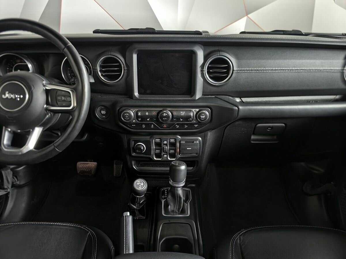 Jeep Wrangler с пробегом — 2019 год. Фото: #10