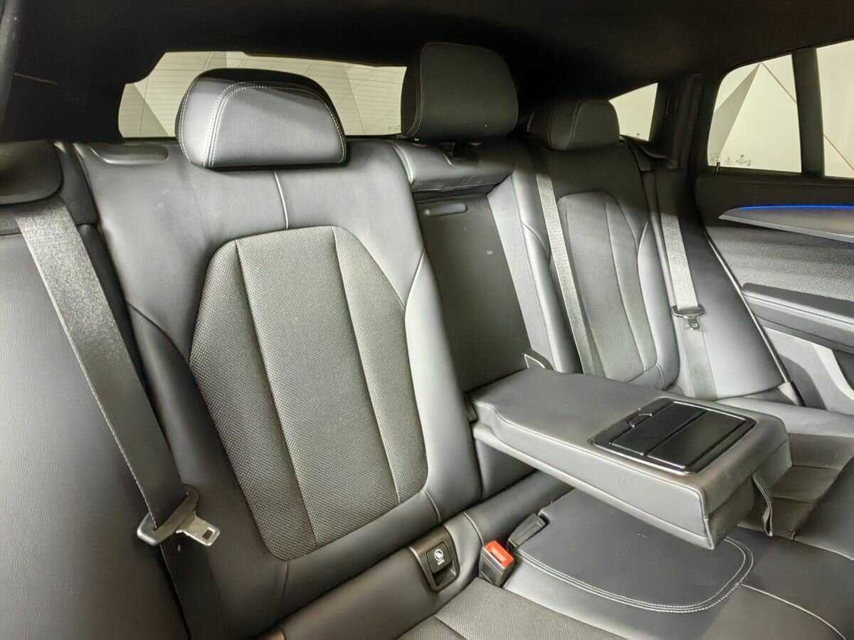 BMW X4 с пробегом — 2021 год. Фото: #12