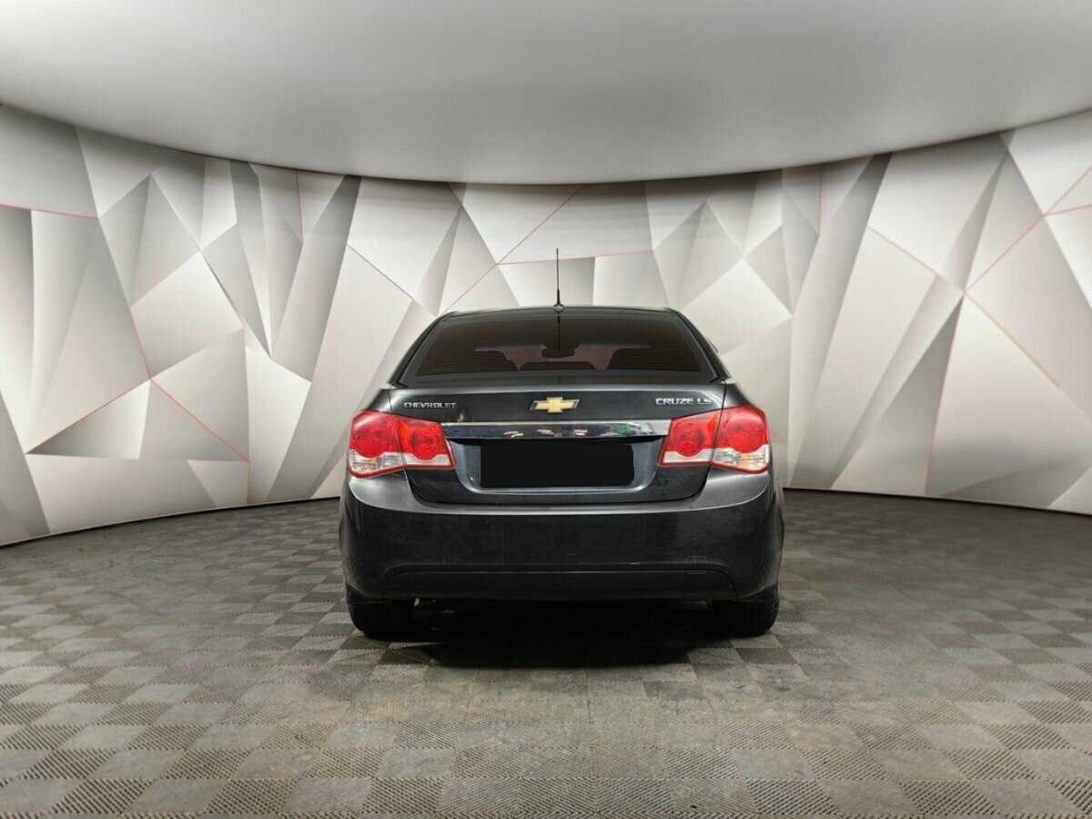 Chevrolet Cruze с пробегом — 2011 год. Фото: #7