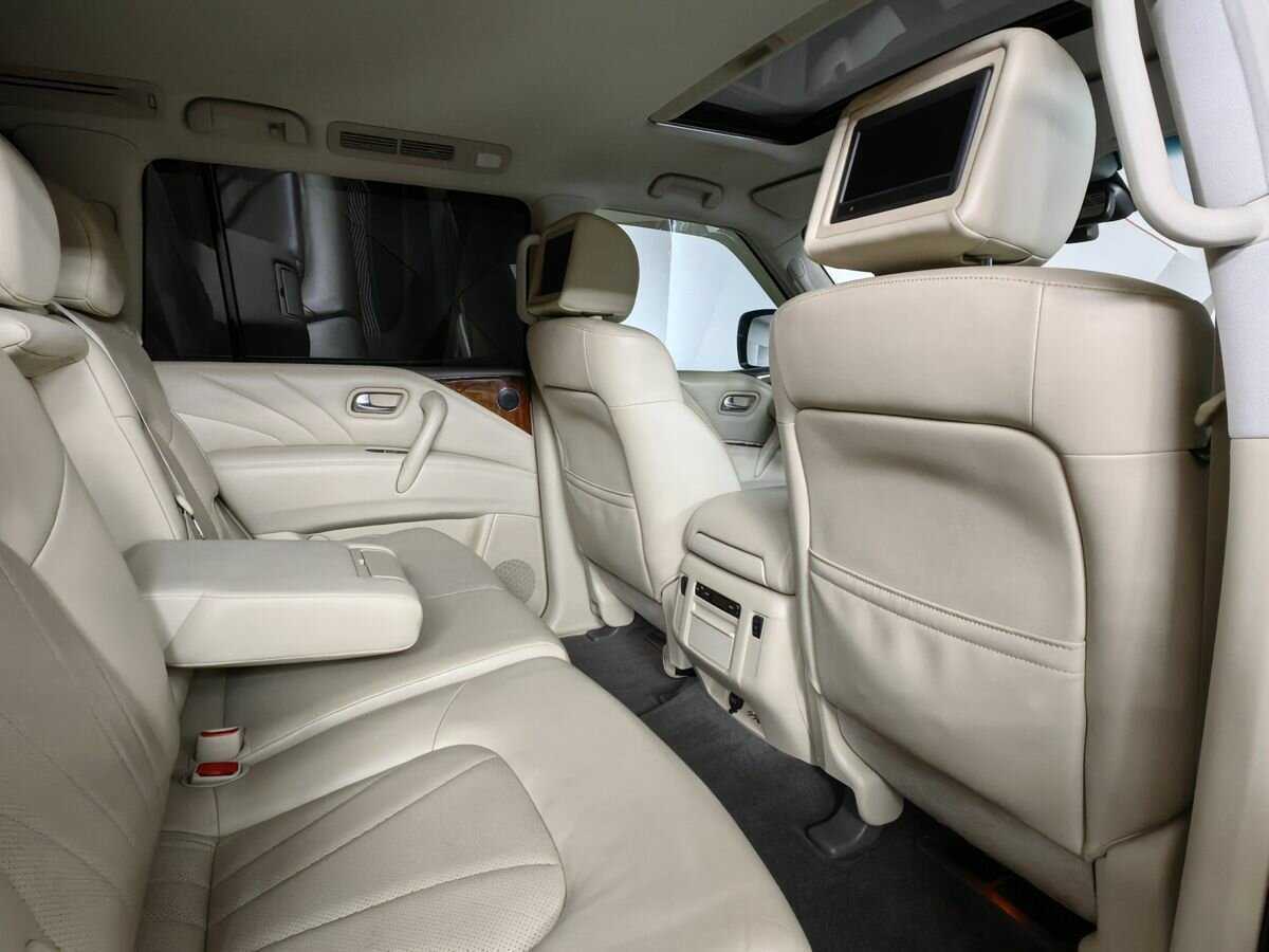 Infiniti QX80 с пробегом — 2017 год. Фото: #11