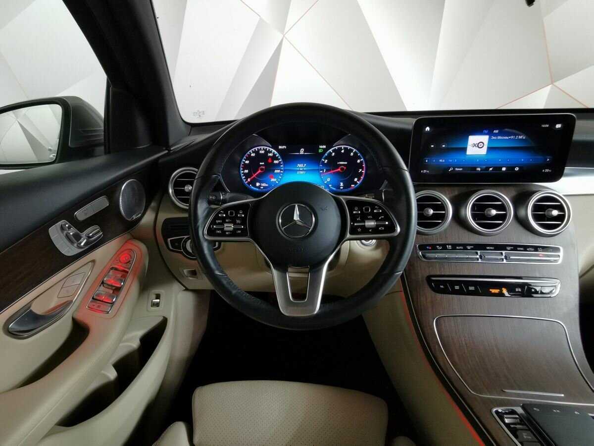 Mercedes-Benz GLC Coupe с пробегом — 2019 год. Фото: #12