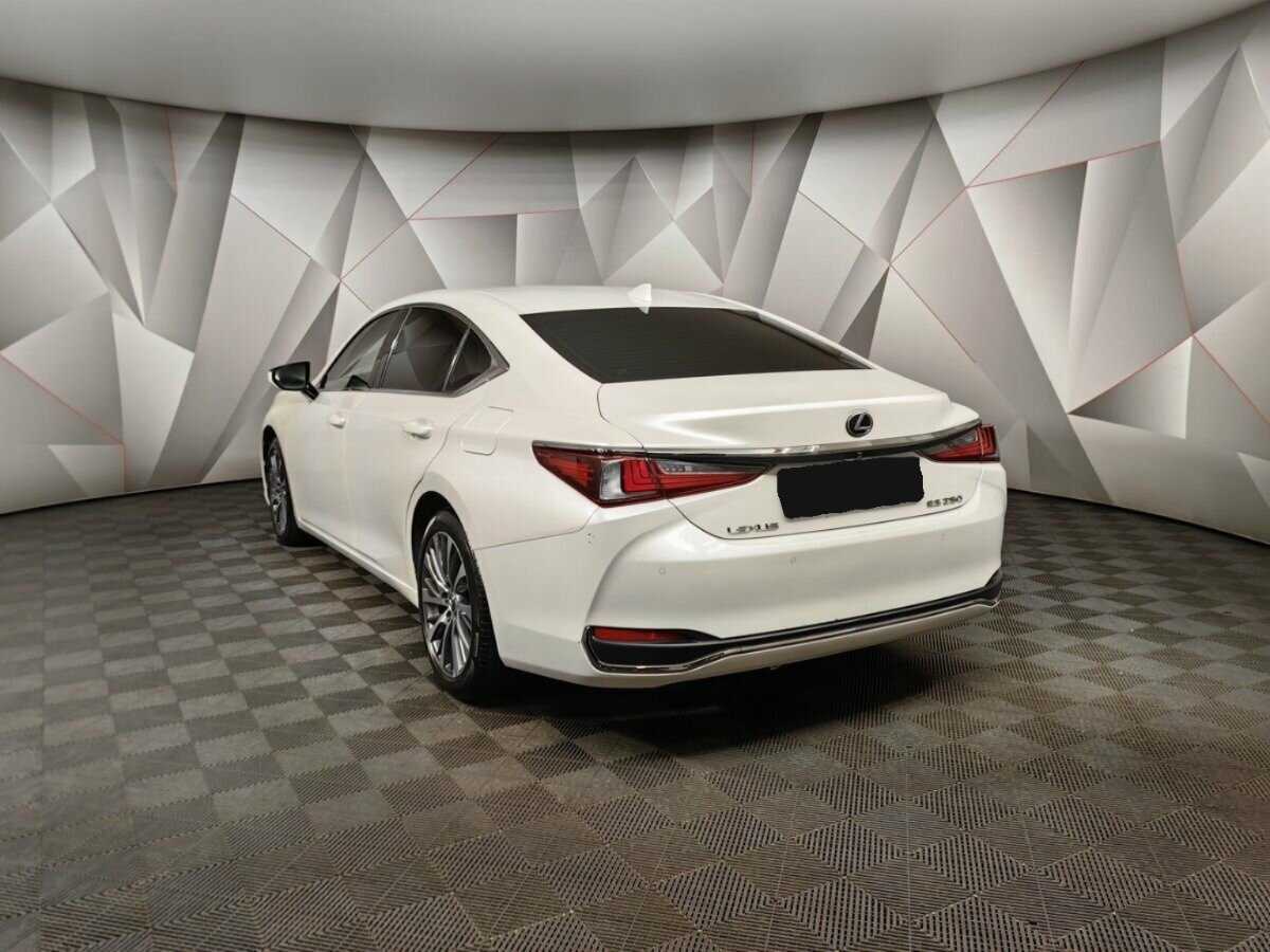 Lexus ES с пробегом — 2020 год. Фото: #3