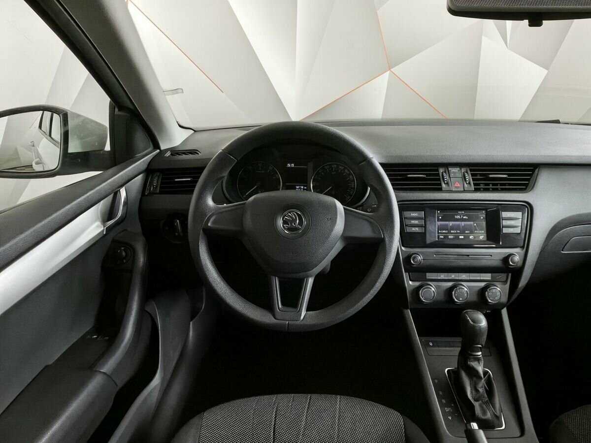 Skoda Octavia с пробегом — 2015 год. Фото: #14