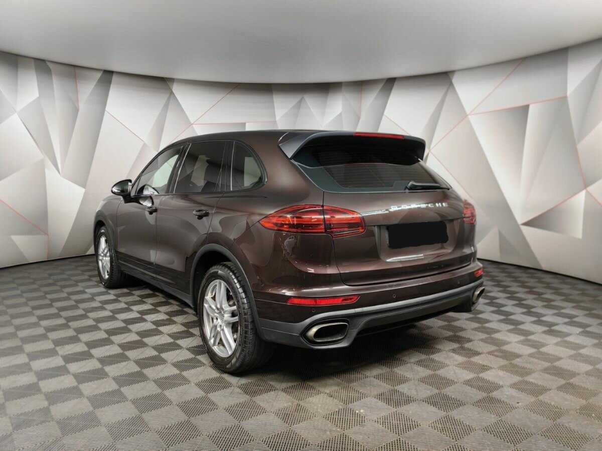Porsche Cayenne с пробегом — 2015 год. Фото: #3