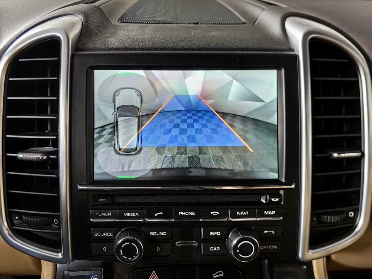 Porsche Cayenne с пробегом — 2015 год. Фото: #15