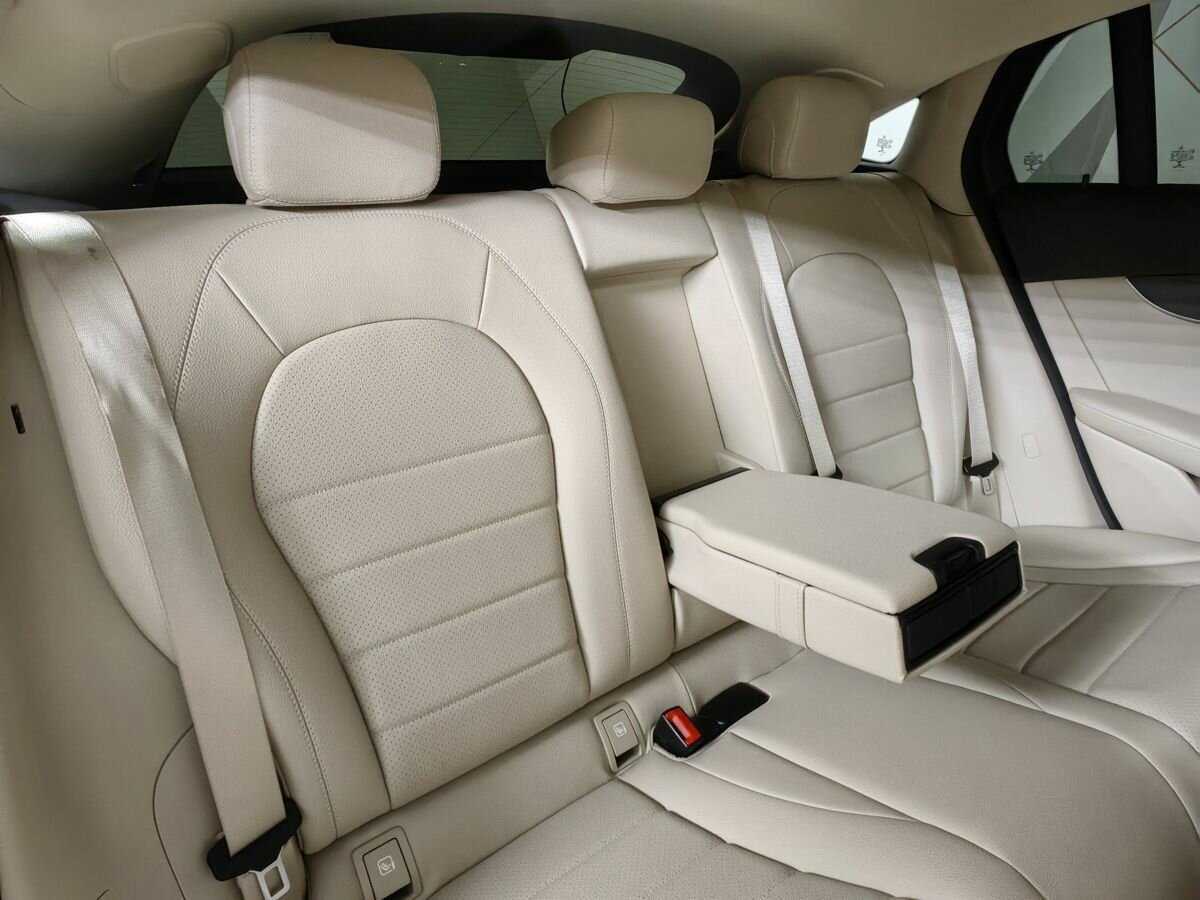 Mercedes-Benz GLC Coupe с пробегом — 2019 год. Фото: #12