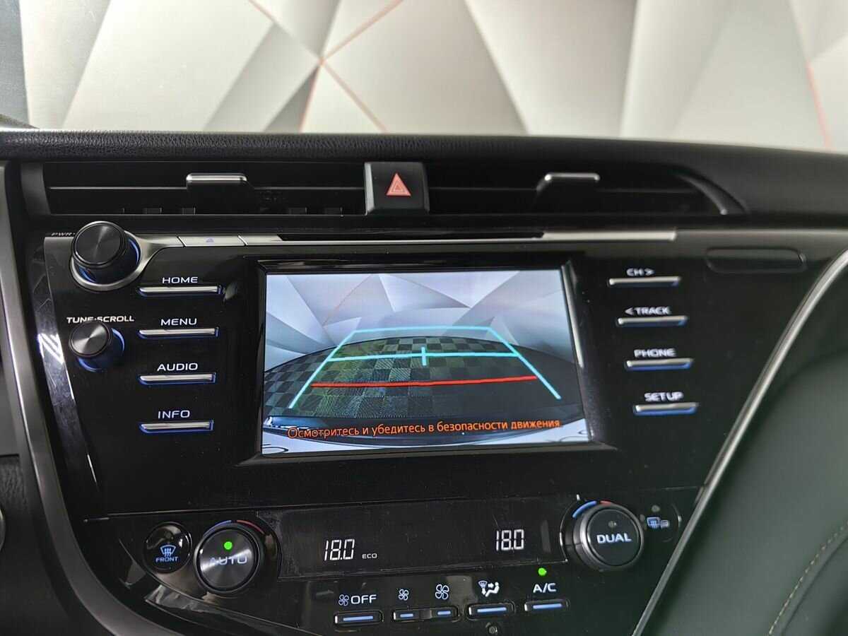 Toyota Camry с пробегом — 2019 год. Фото: #15