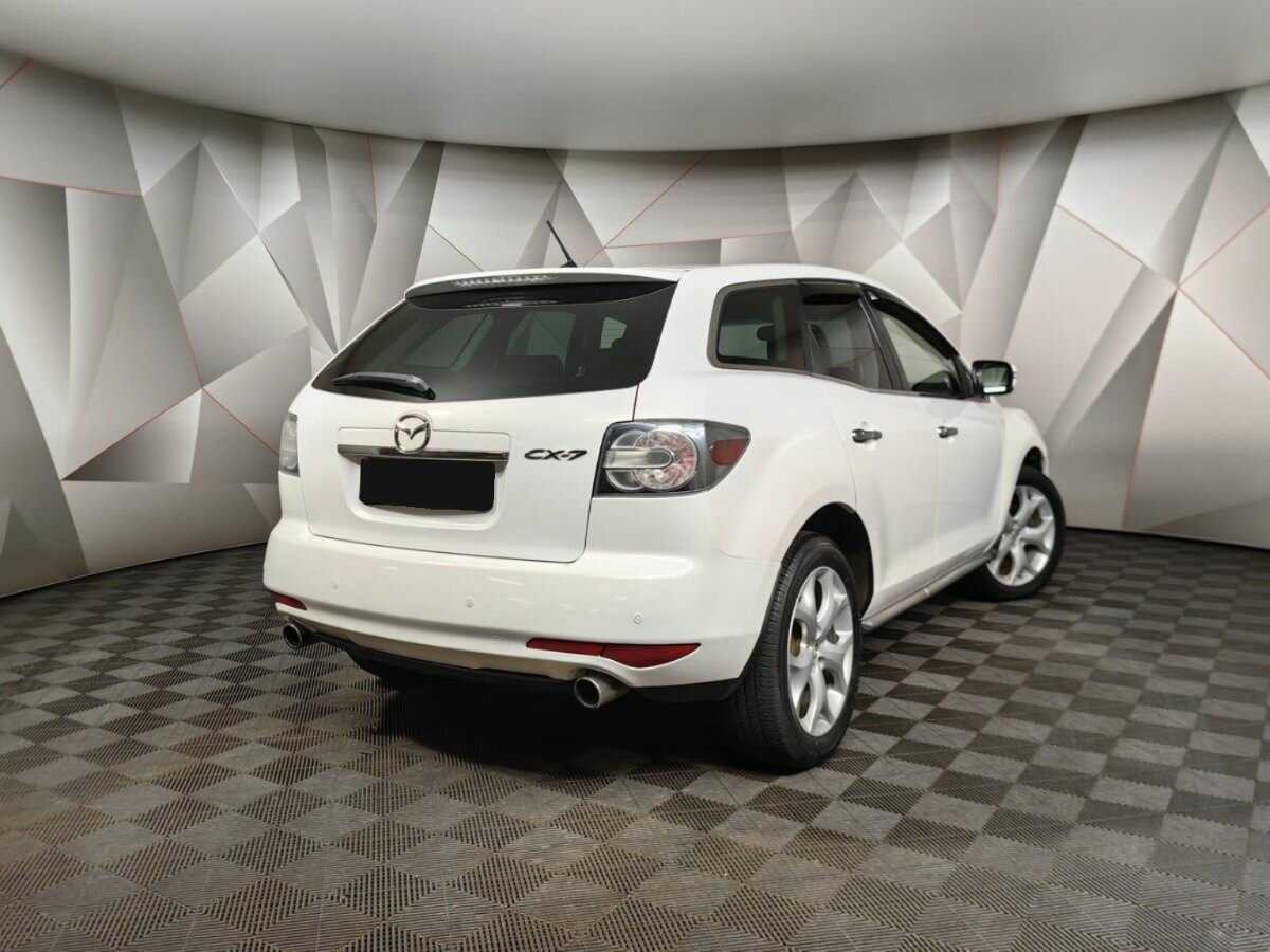 Mazda CX-7 с пробегом — 2011 год. Фото: #1