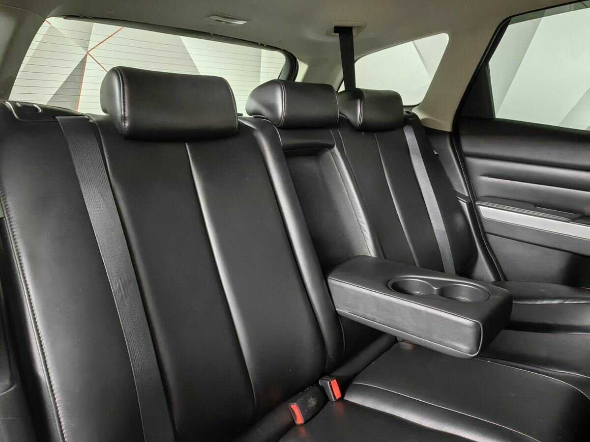 Mazda CX-7 с пробегом — 2011 год. Фото: #12