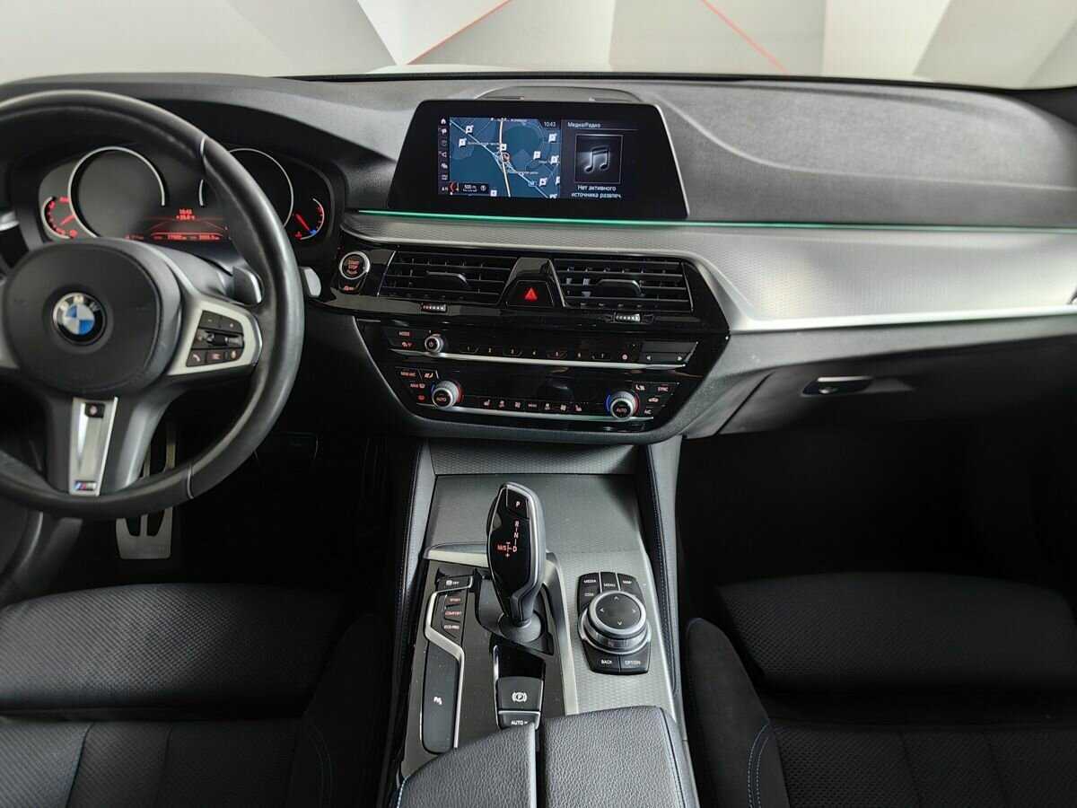 BMW 5 серии с пробегом — 2020 год. Фото: #12