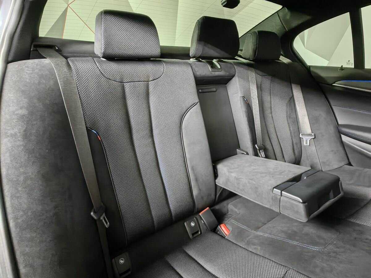 BMW 5 серии с пробегом — 2020 год. Фото: #9