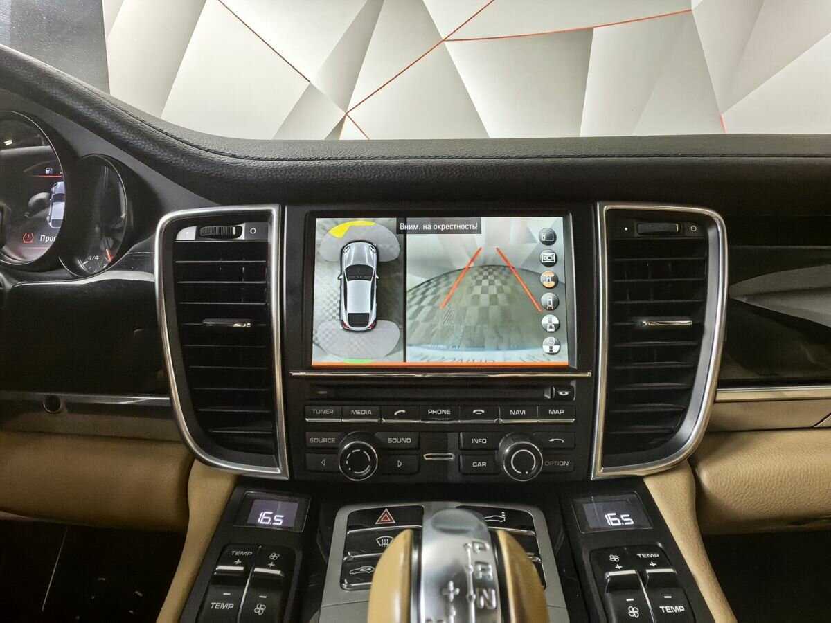 Porsche Panamera с пробегом — 2015 год. Фото: #15