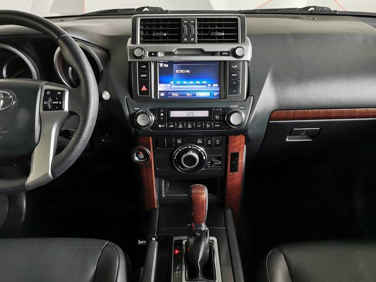 Toyota Land Cruiser Prado с пробегом — 2017 год. Фото: #10