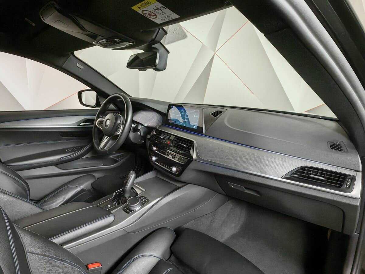 BMW 5 серии с пробегом — 2018 год. Фото: #8
