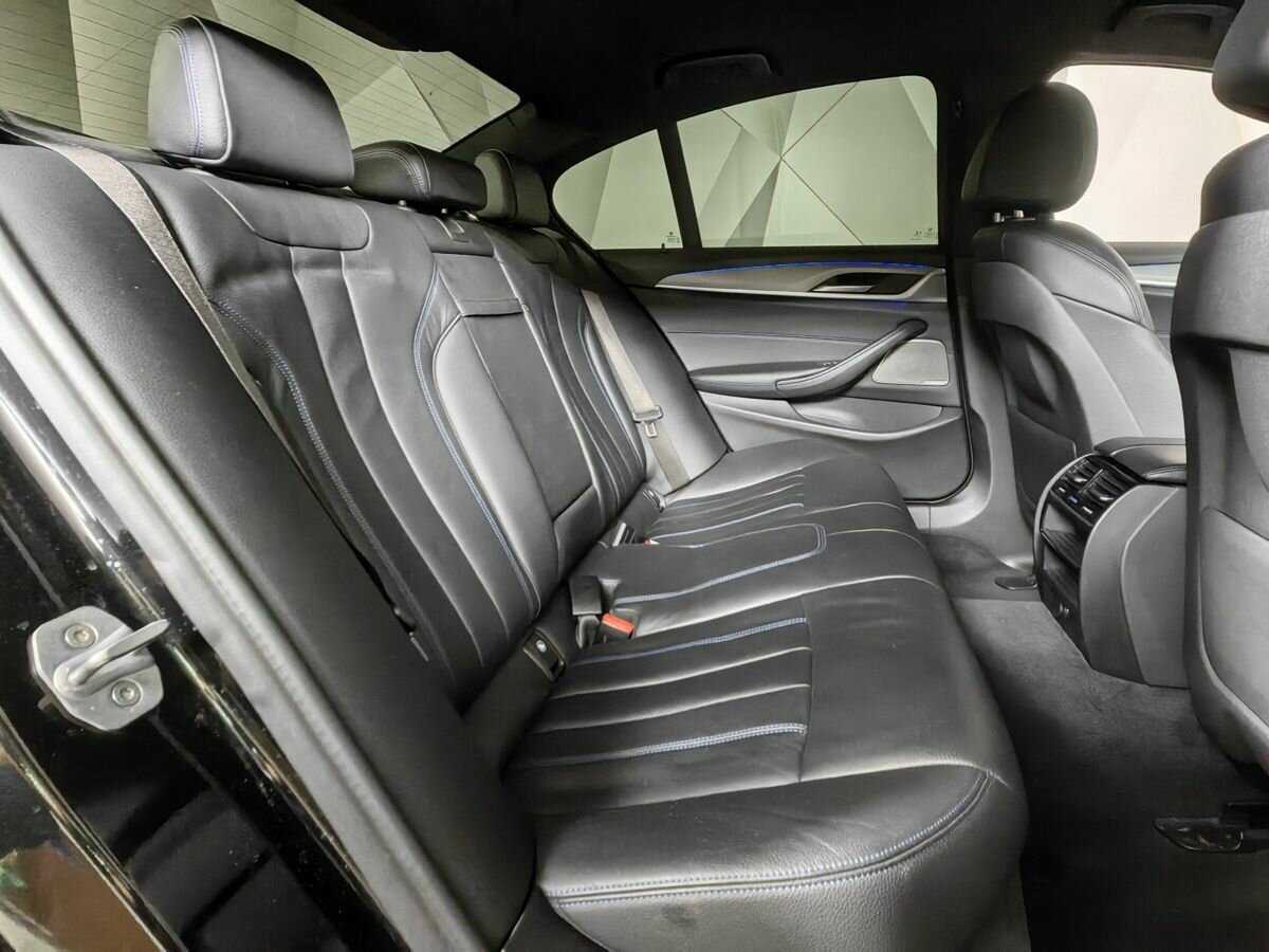 BMW 5 серии с пробегом — 2018 год. Фото: #10