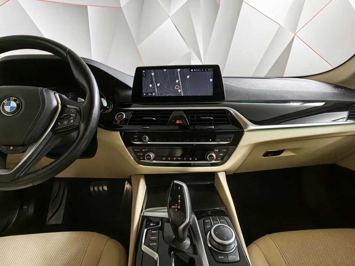 BMW 5 серии с пробегом — 2020 год. Фото: #10