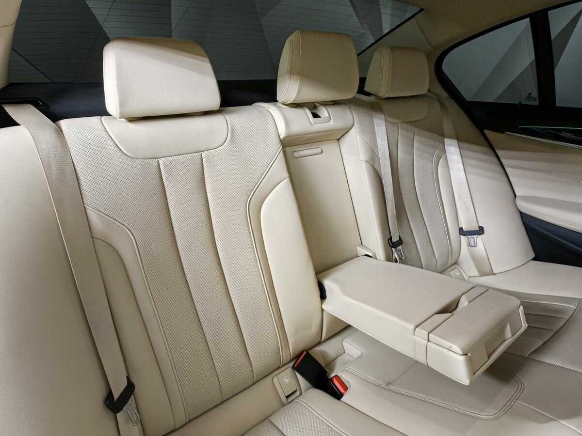 BMW 5 серии с пробегом — 2020 год. Фото: #12