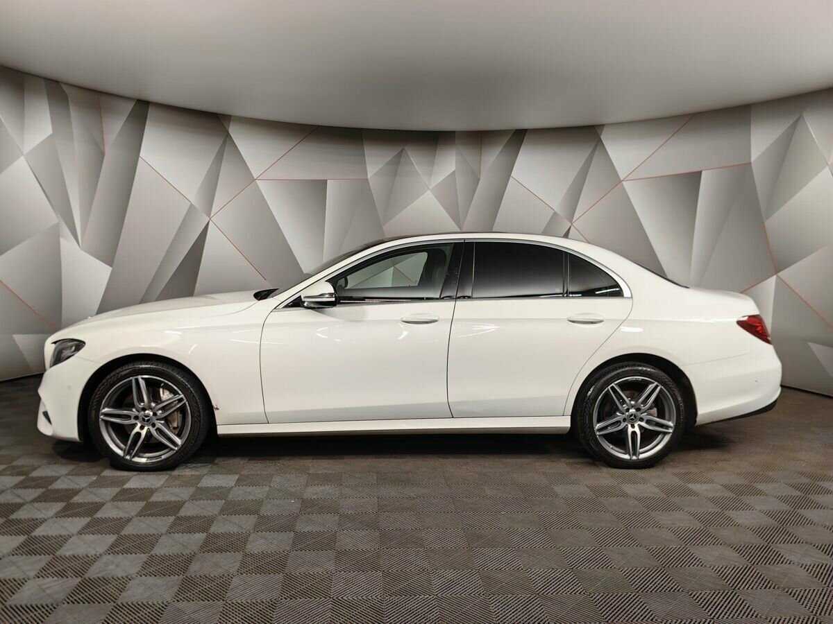 Mercedes-Benz E-Класс с пробегом — 2019 год. Фото: #4