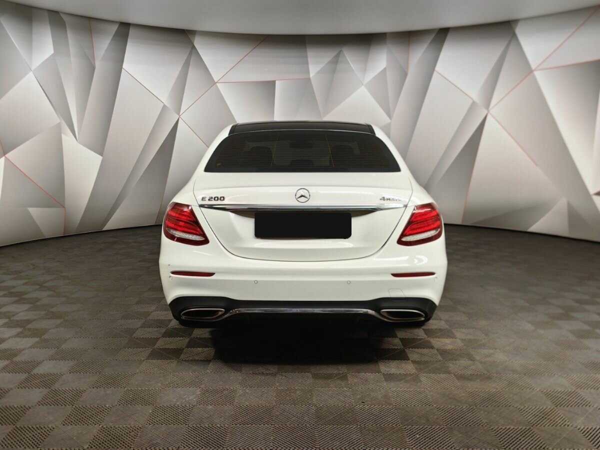 Mercedes-Benz E-Класс с пробегом — 2019 год. Фото: #7