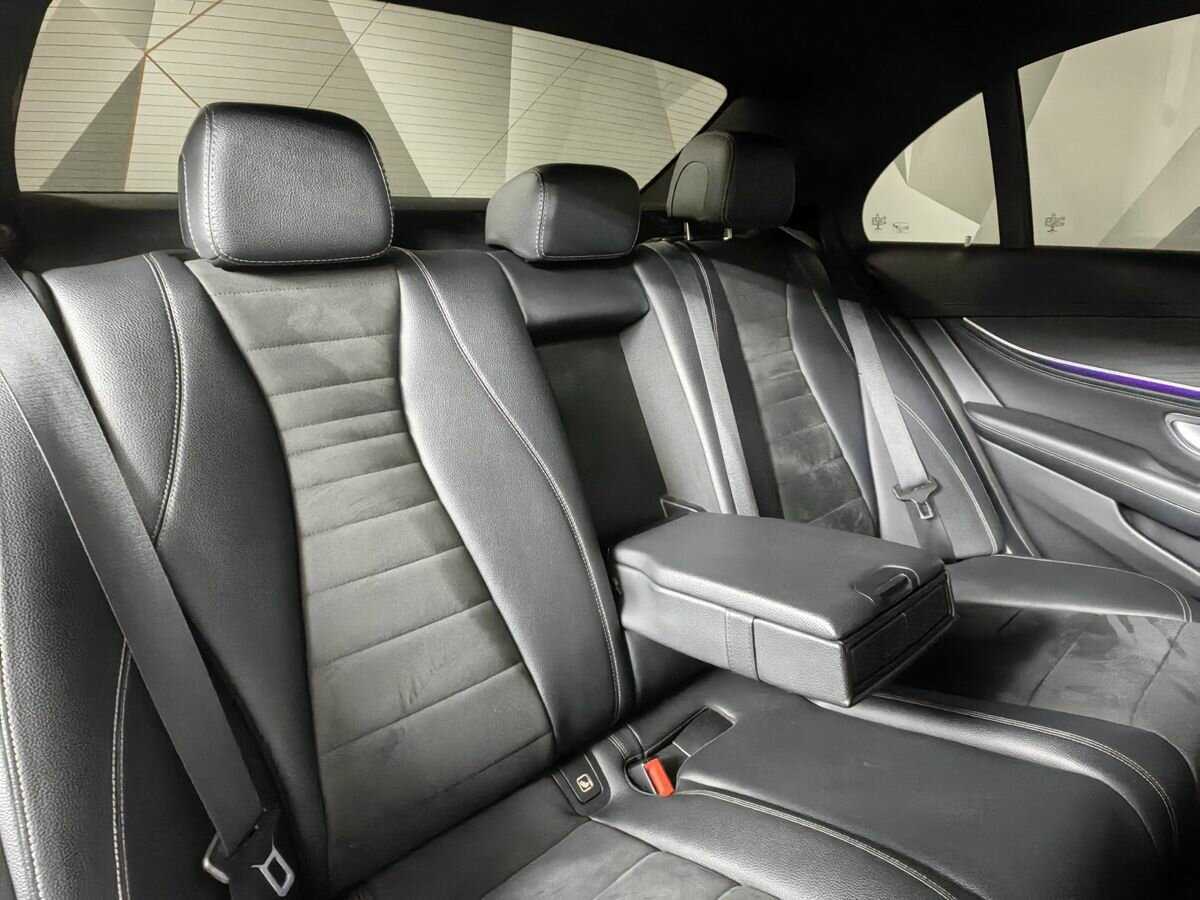 Mercedes-Benz E-Класс с пробегом — 2019 год. Фото: #12