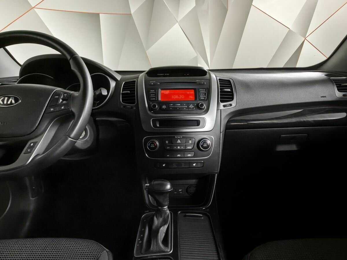 Kia Sorento с пробегом — 2017 год. Фото: #10
