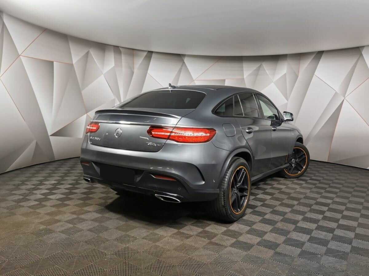 Mercedes-Benz GLE Coupe с пробегом — 2017 год. Фото: #1