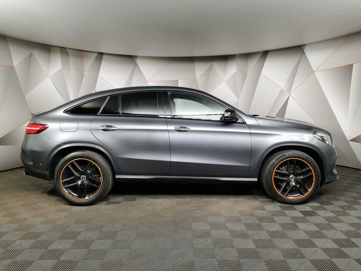 Mercedes-Benz GLE Coupe с пробегом — 2017 год. Фото: #5