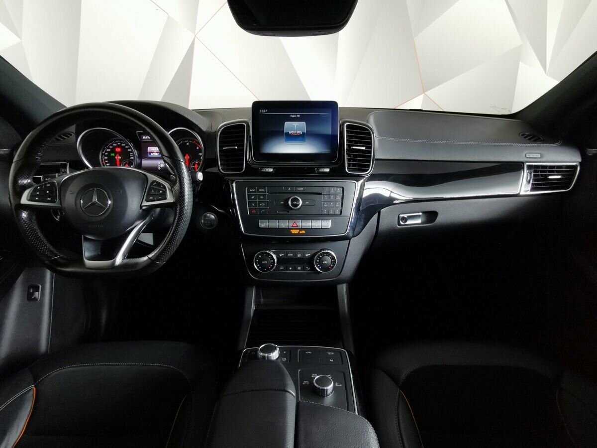 Mercedes-Benz GLE Coupe с пробегом — 2017 год. Фото: #9