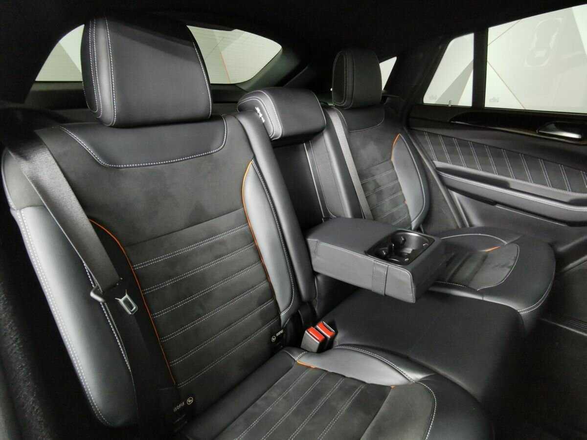 Mercedes-Benz GLE Coupe с пробегом — 2017 год. Фото: #12