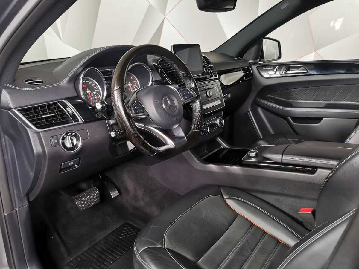 Mercedes-Benz GLE Coupe с пробегом — 2017 год. Фото: #13