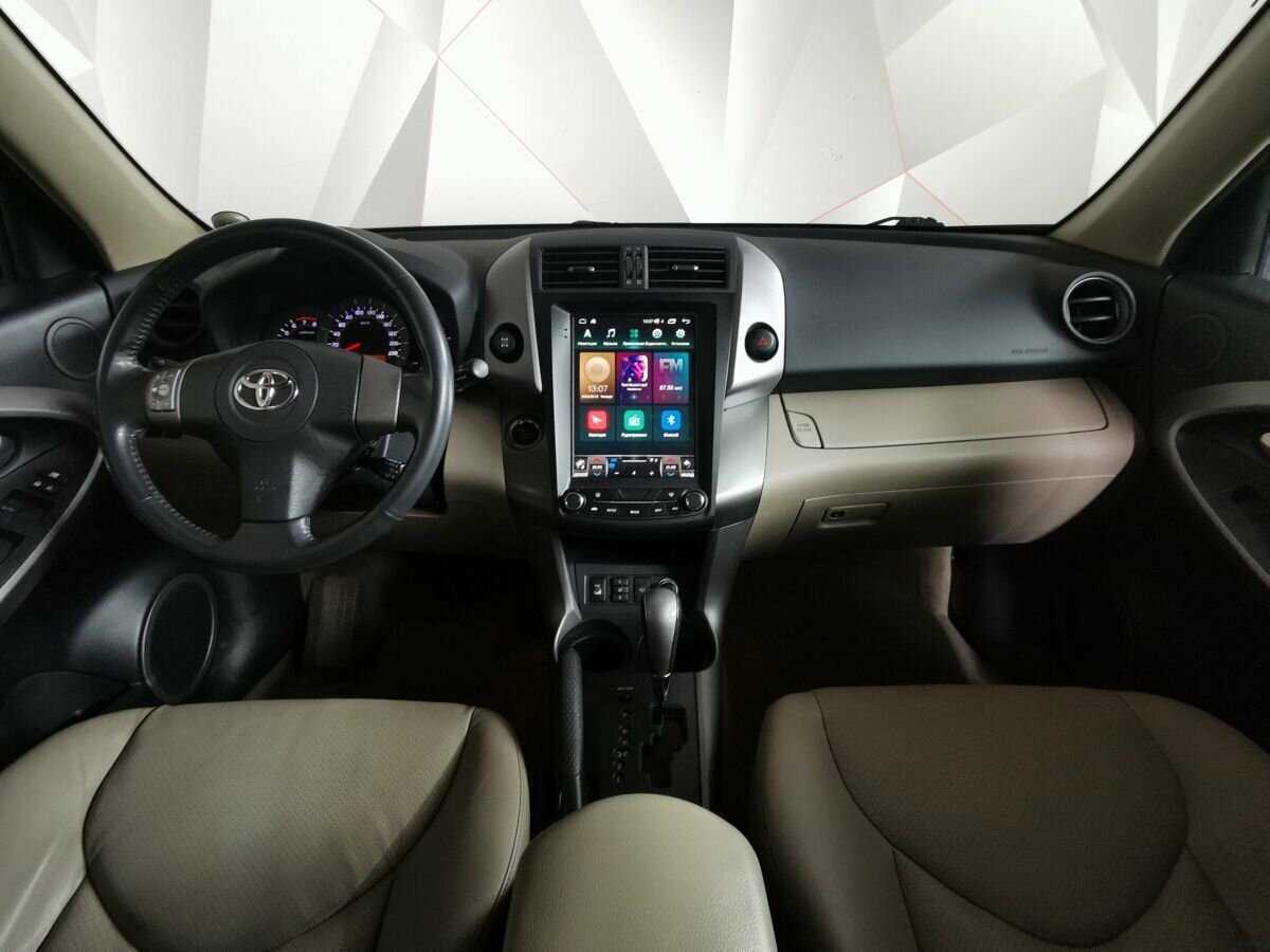 Toyota RAV4 с пробегом — 2008 год. Фото: #9