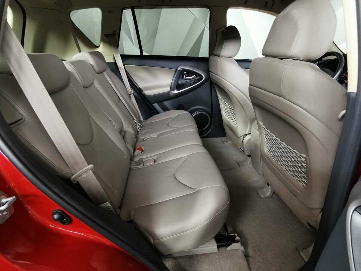 Toyota RAV4 с пробегом — 2008 год. Фото: #11