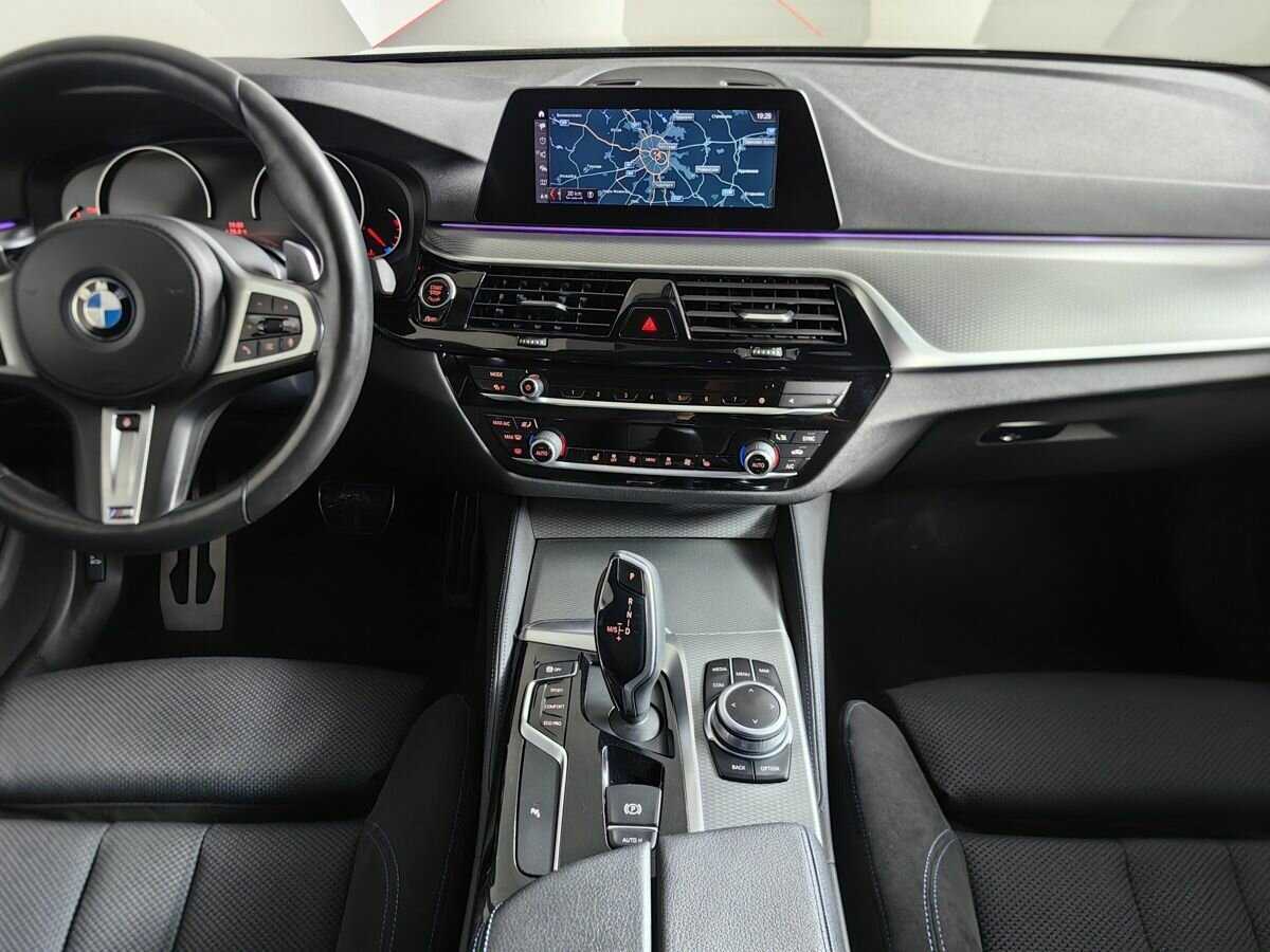 BMW 5 серии с пробегом — 2020 год. Фото: #12