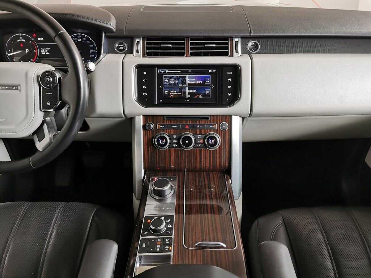 Land Rover Range Rover с пробегом — 2016 год. Фото: #10