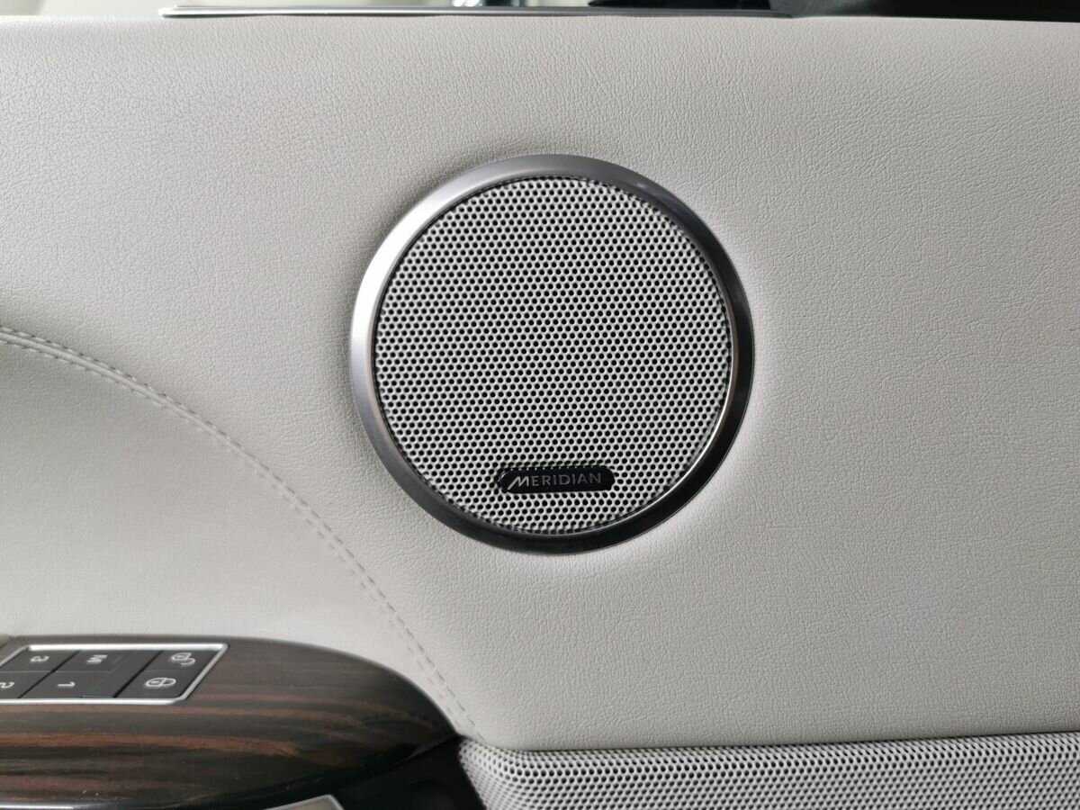 Land Rover Range Rover с пробегом — 2016 год. Фото: #17