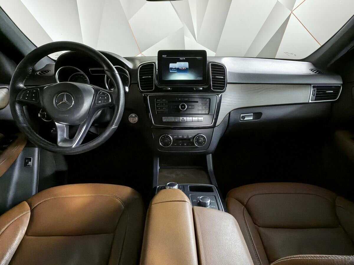 Mercedes-Benz GLE с пробегом — 2016 год. Фото: #9