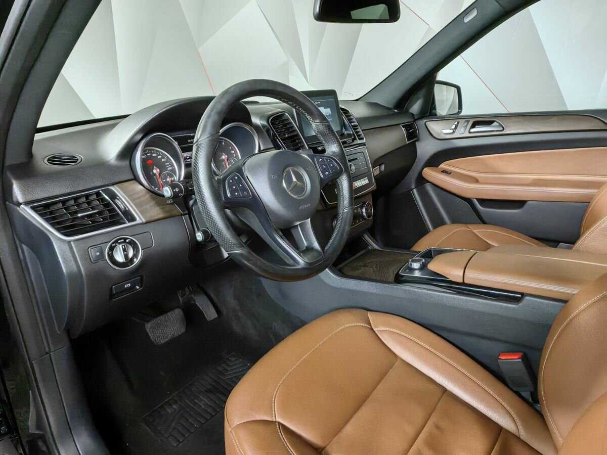 Mercedes-Benz GLE с пробегом — 2016 год. Фото: #13